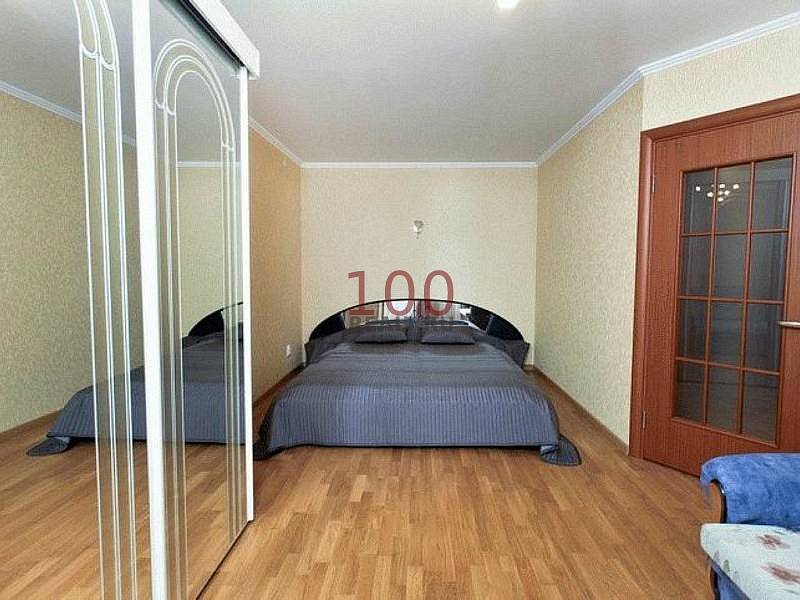 Тында улица автомобилистов 10 квартира комната кровать. Снять квартиру в Москве за 30000. Самара Чапаевский квартира аренда. Сдавать квартиру посуточно или на долгий срок.